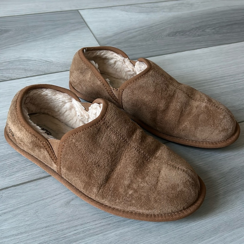 UGG men’s slippers size 12, Chestnut